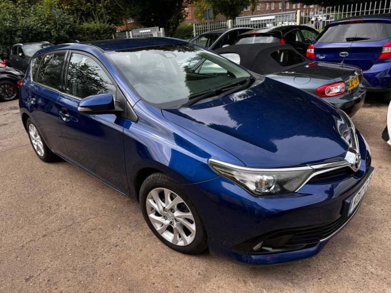 Toyota Auris 1.4 D-4D Business Edition TSS 5dr Diesel