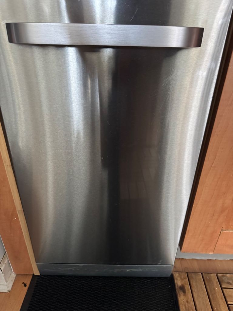 Dishwasher 