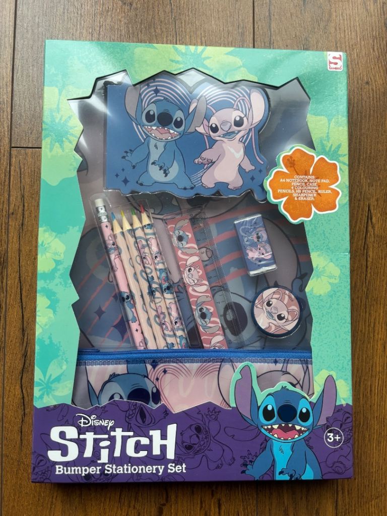 Disney Stitch stationery set **BRAND NEW**