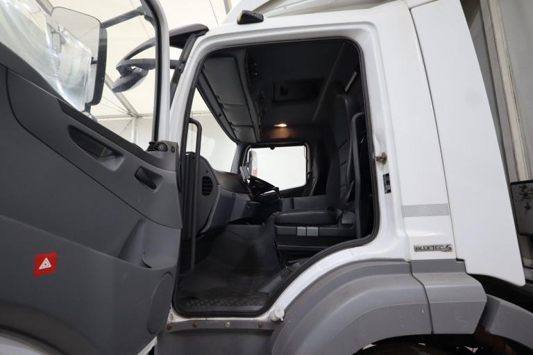 2013 (13 PLATE) Mercedes Benz AXOR 1824 4x2 Euro 6 Refrigerated