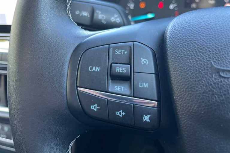 2022 Ford Puma 1.0 EcoBoost Hybrid mHEV Titanium 5dr DCT HATCHBACK PETROL Automatic