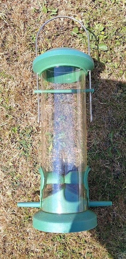 NEW and UNUSED Hanging Bird Feeder  /  birdseed container  * *  FREE  * *