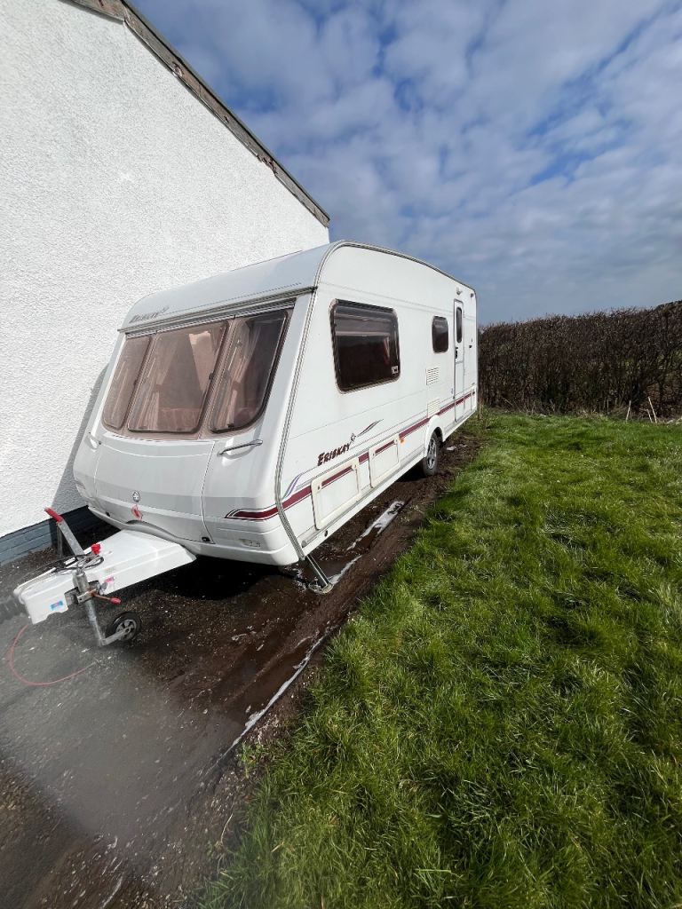 Caravan Swift 