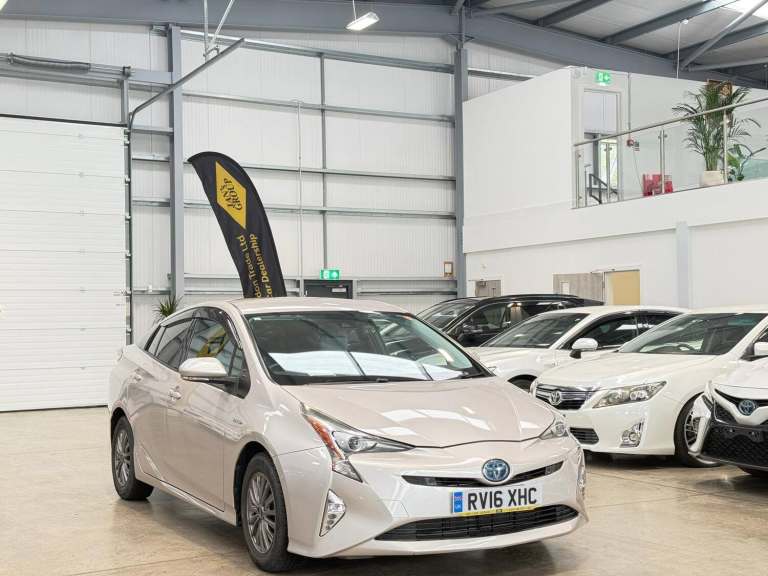 2016 Toyota Prius Toyota PRIUS HYBRID Sreel Blonde  2016 5 Seater  1.8L Petrol
