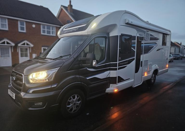 2022 Swift Voyager 584 4 Berth 4 Belt Twin Beds Garage Air Con 6,500 Miles
