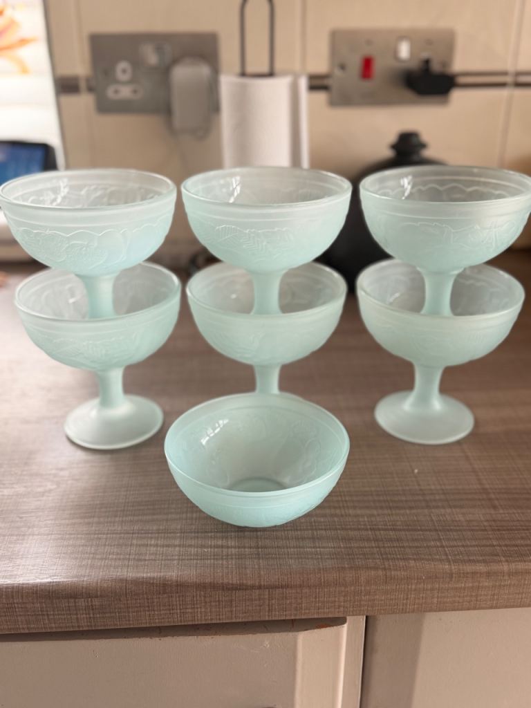 6 Vintage Frosted Blue Sundae Dishes