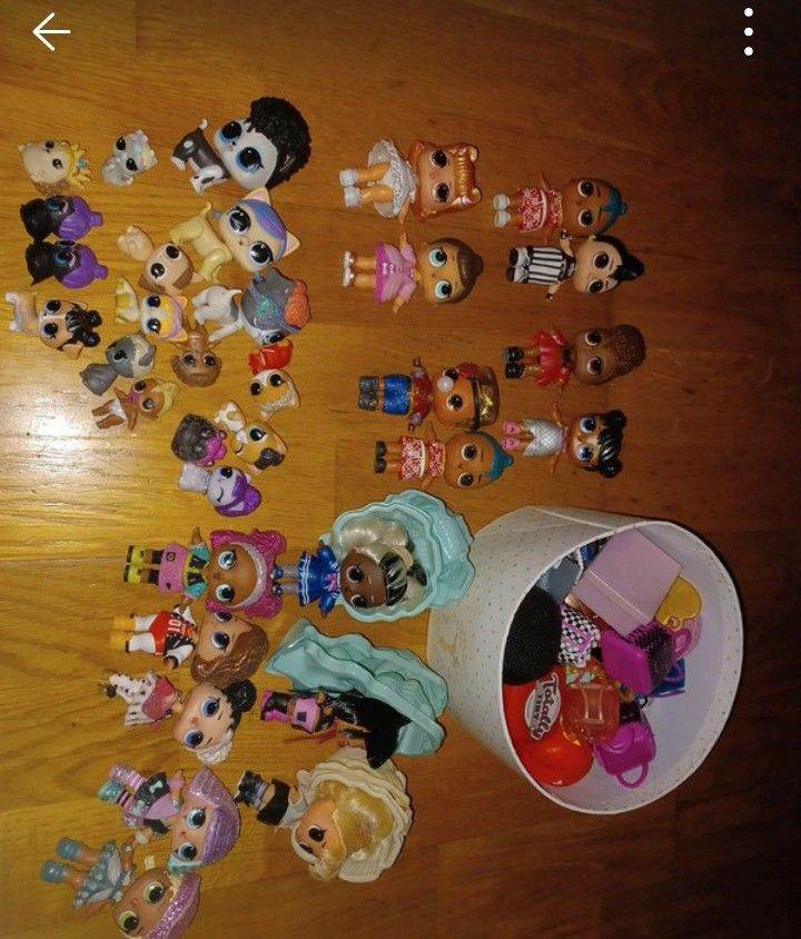 LOL dolls and accessories 