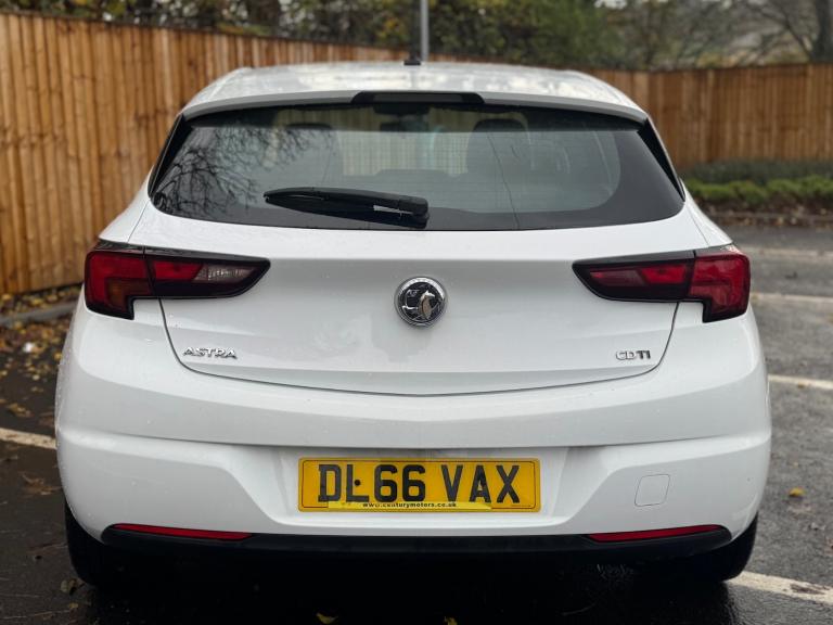 2016 Vauxhall Astra 1.6 CDTi 16V Design 5dr HATCHBACK Diesel Manual