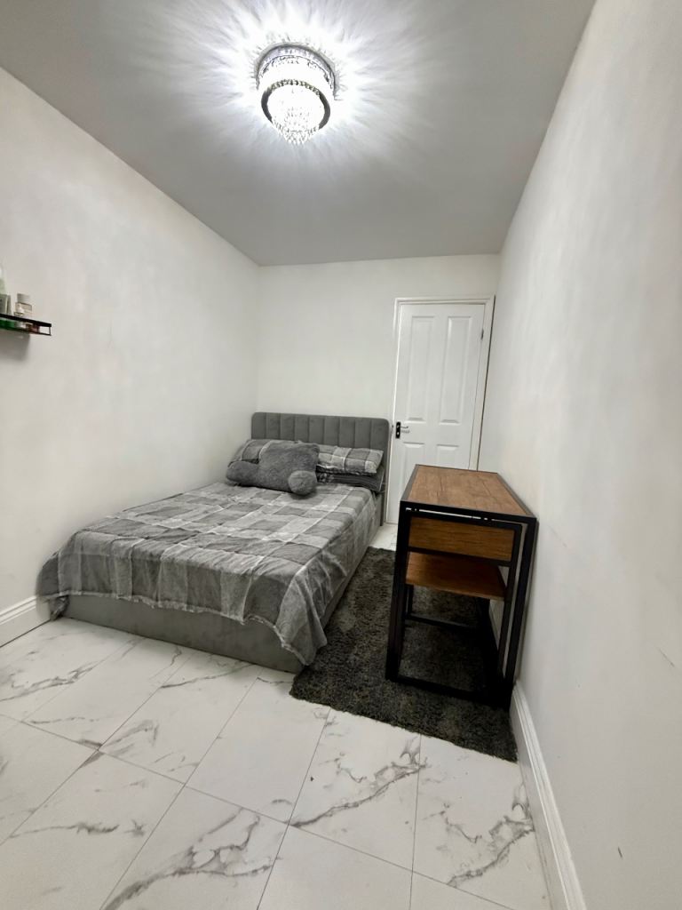 Studio flat 