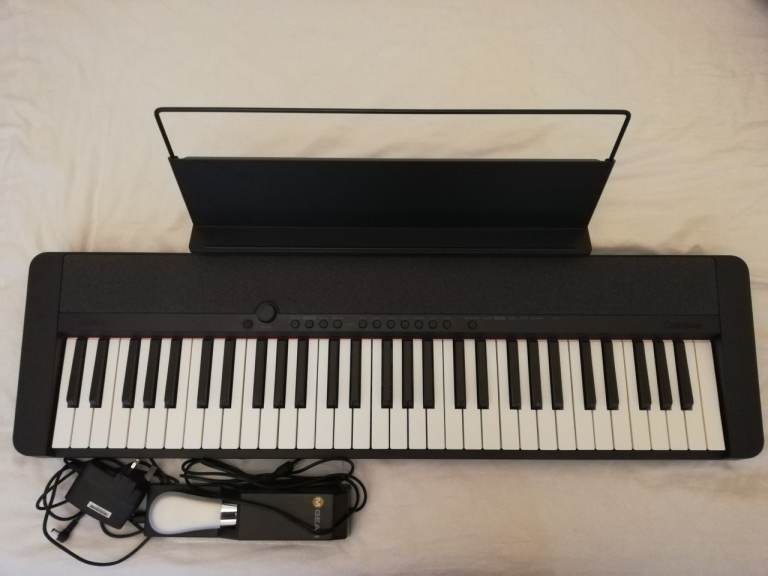 Casio/Casiotone CT-S1 Piano Keyboard + Sustain Pedal