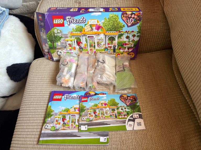 Lego Friends Heartlake City Organic Cafe 41444 (complete boxed set)