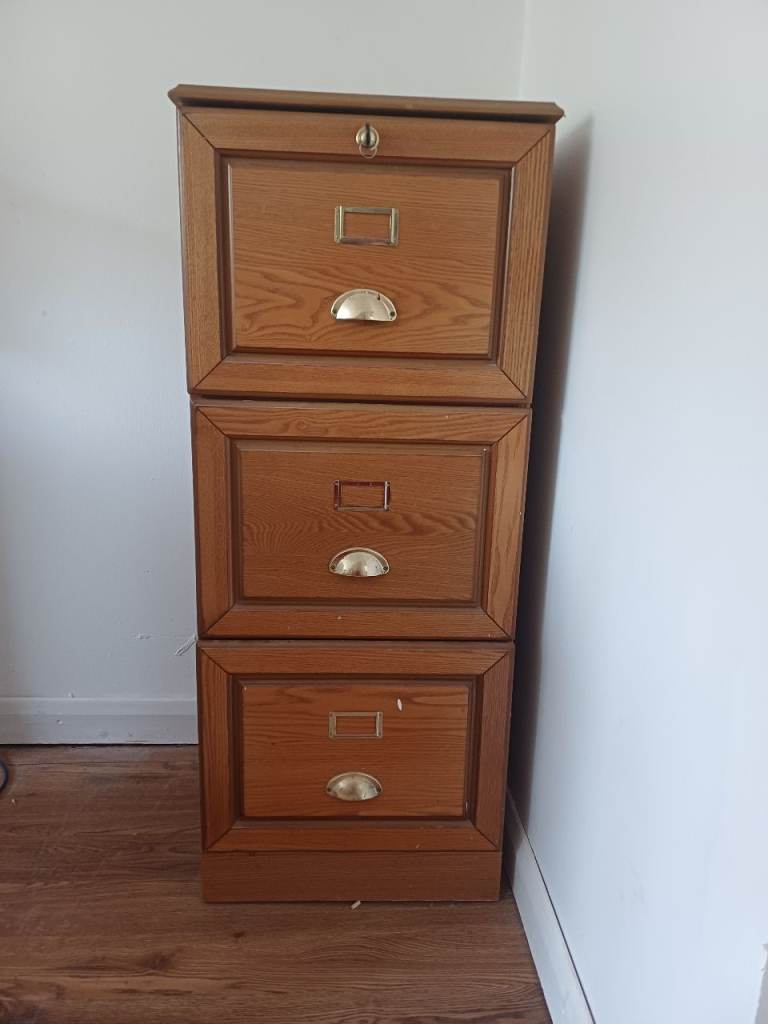 Fileing cabinet