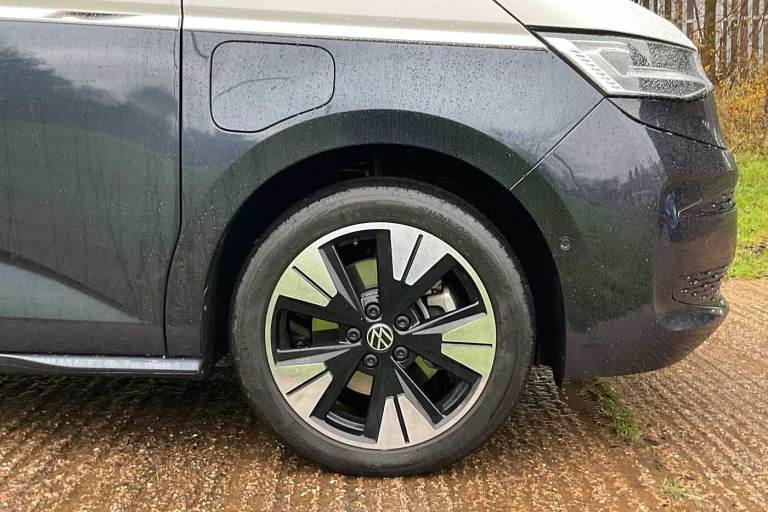 2025 Volkswagen Multivan 1.5 TSI eHybrid Style 5dr 4MOTION DSG People Carrier Hybrid Automatic