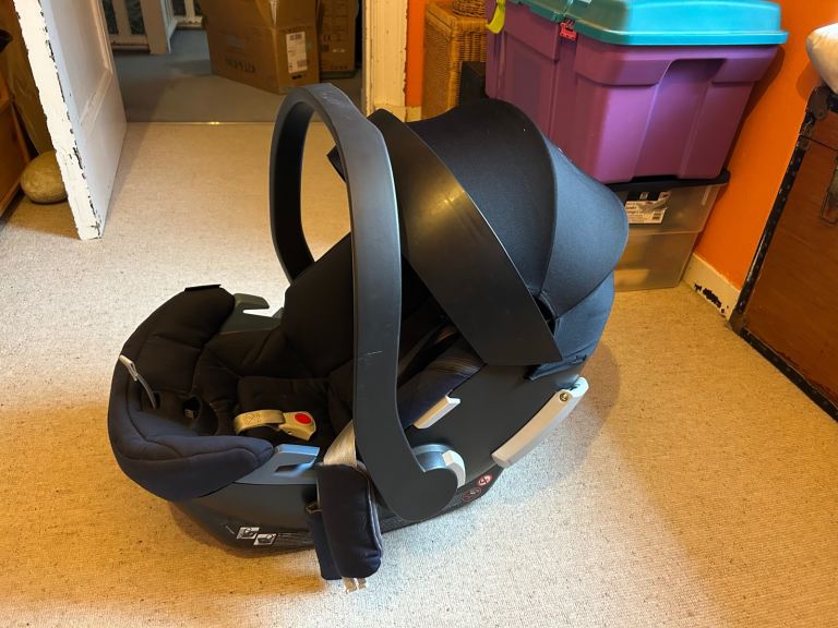 Cybex Aton 5 Baby car seat