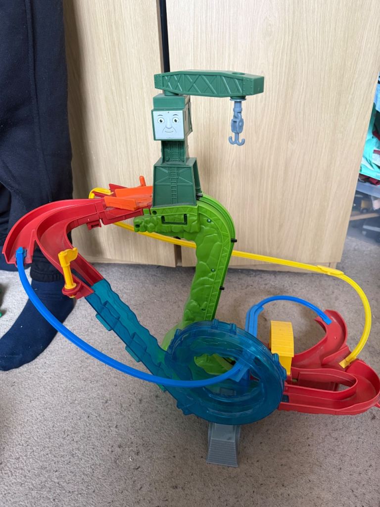 Thomas the tank engine mini set