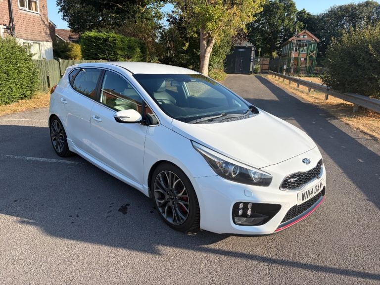 Kia Cee’d 1.6 GT. Full service history and MOT’d till March 27  