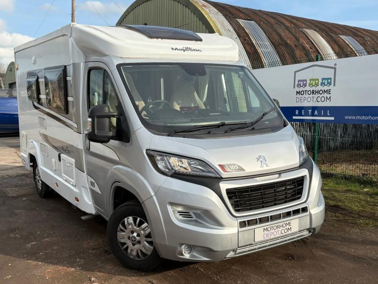 Elddis Majestic 105 2berth 2 belt 1 owner 6m long motorhome for sale 