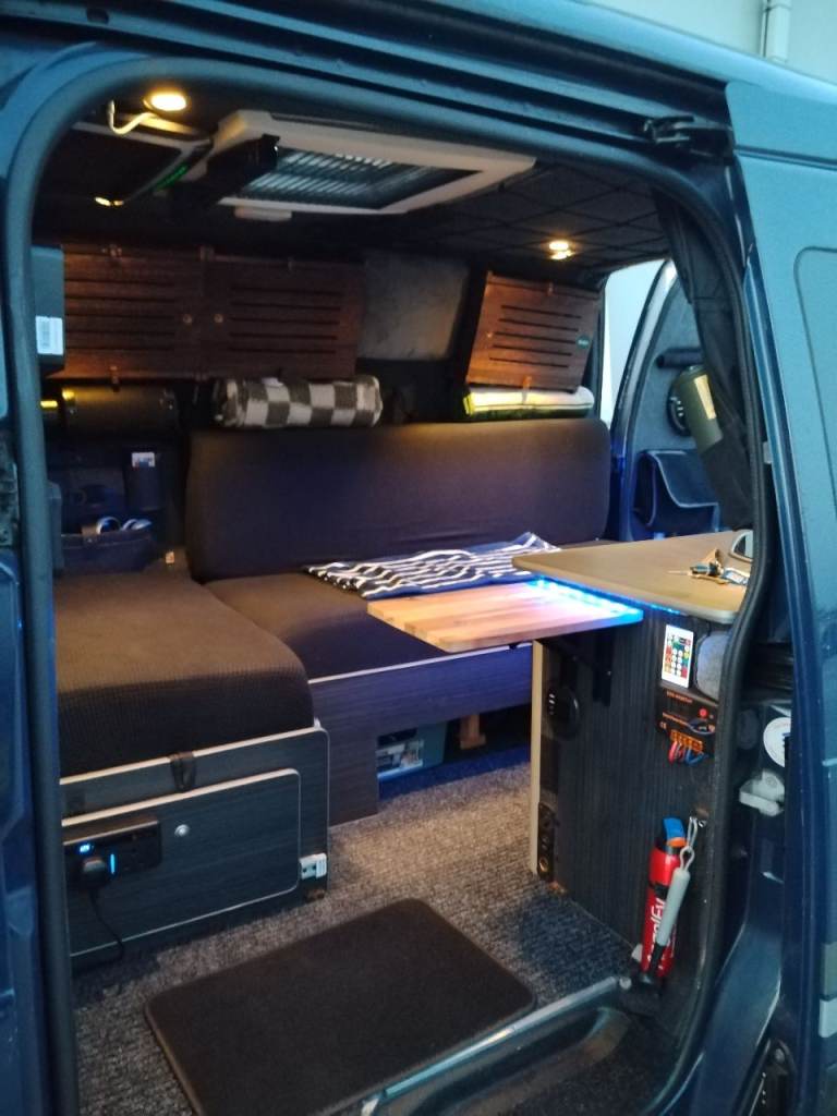 Off grid campervan 