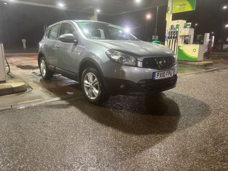 Nissan qashqai 1.5 dci puredrive 6 speed manual 5 door 