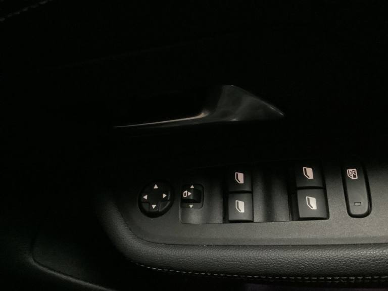 2023 Vauxhall Mokka Electric 50kWh Ultimate SUV 5dr Electric Auto (136 ps) HATCHBACK ELECTRIC Aut...