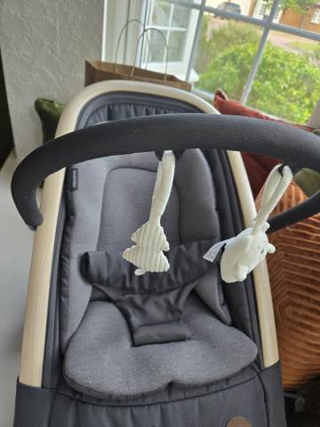evenflo infant car seat weight limit Evenflo Pivot Modular Travel System with LiteMax Infant Car Seat (Casual Gray)