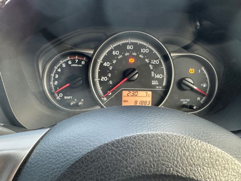 Toyota, YARIS, Hatchback, 2016, Manual, 1329 (cc), 5 doors