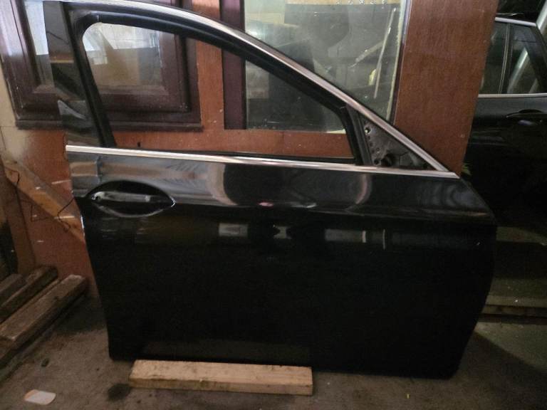 BMW 5 SERIES F10 2011 FRONT DOOR DRIVERS SIDE 