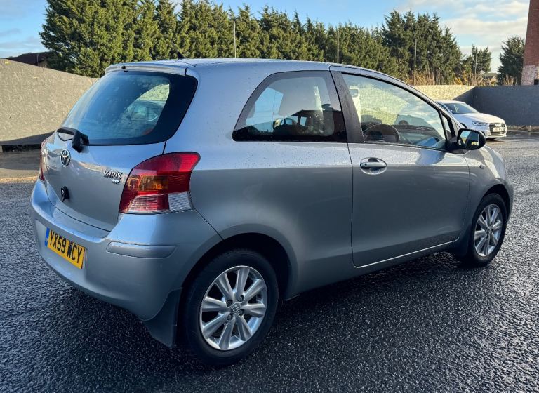 Toyota Yaris 1.0 Petrol 12 months MOT, £35 road tax BARGAIN! 