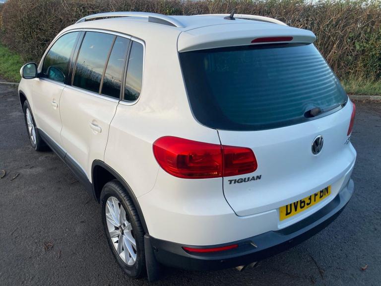 2013 Volkswagen Tiguan 2.0 TDI BlueMotion Tech SE 4WD Euro 5 (s/s) 5dr ESTATE Diesel Manual