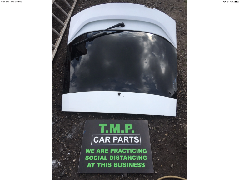 Ford Mondeo 2013 White Tailgate (spoiler Damage Shown)