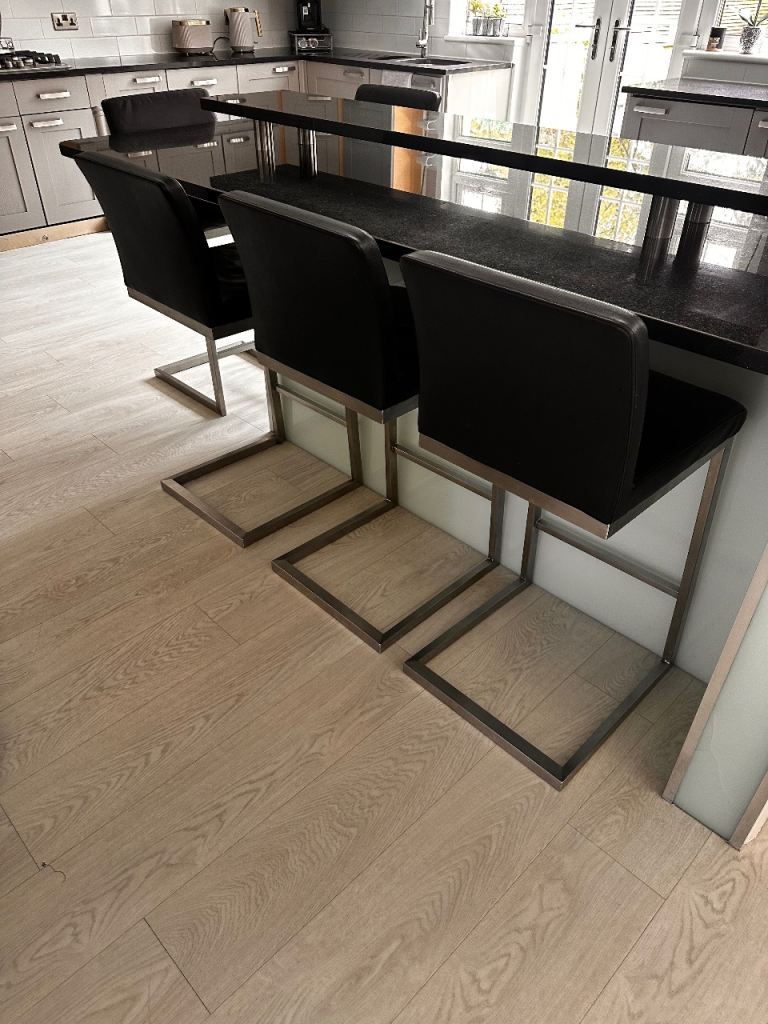 Black leather bar stools 