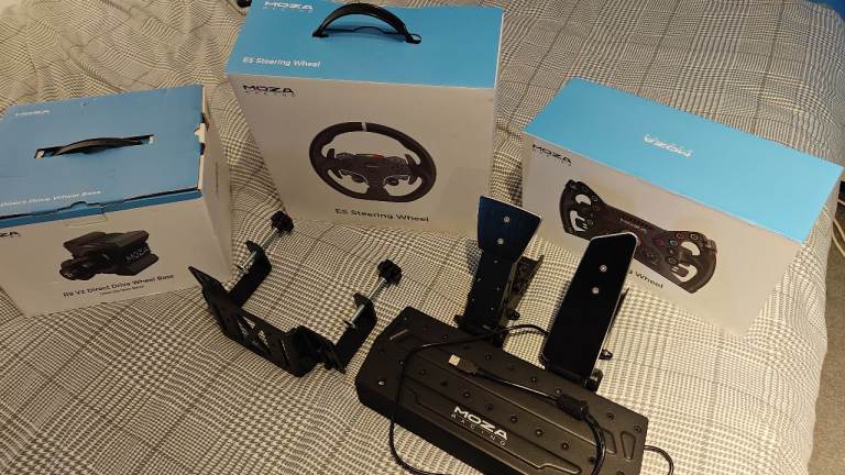 Moza r9 v2 bundle