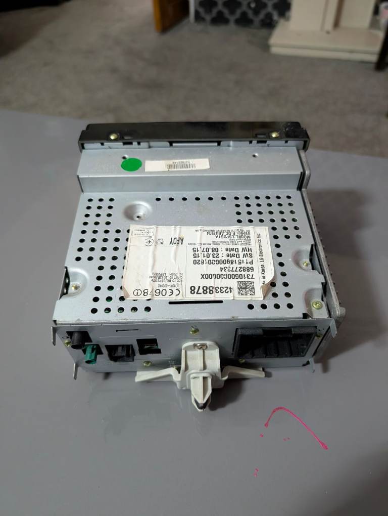 image for Vauxhall Corsa e stereo unit 