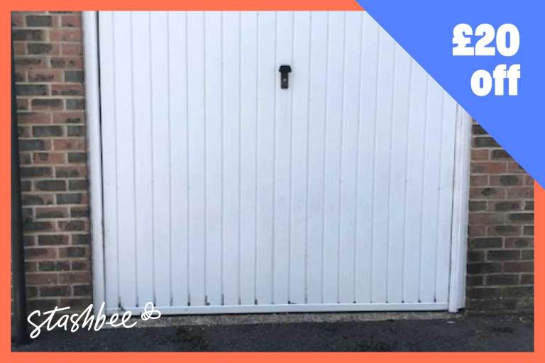 Garage to Rent in Hounslow | TW4 | 162 Sq Ft