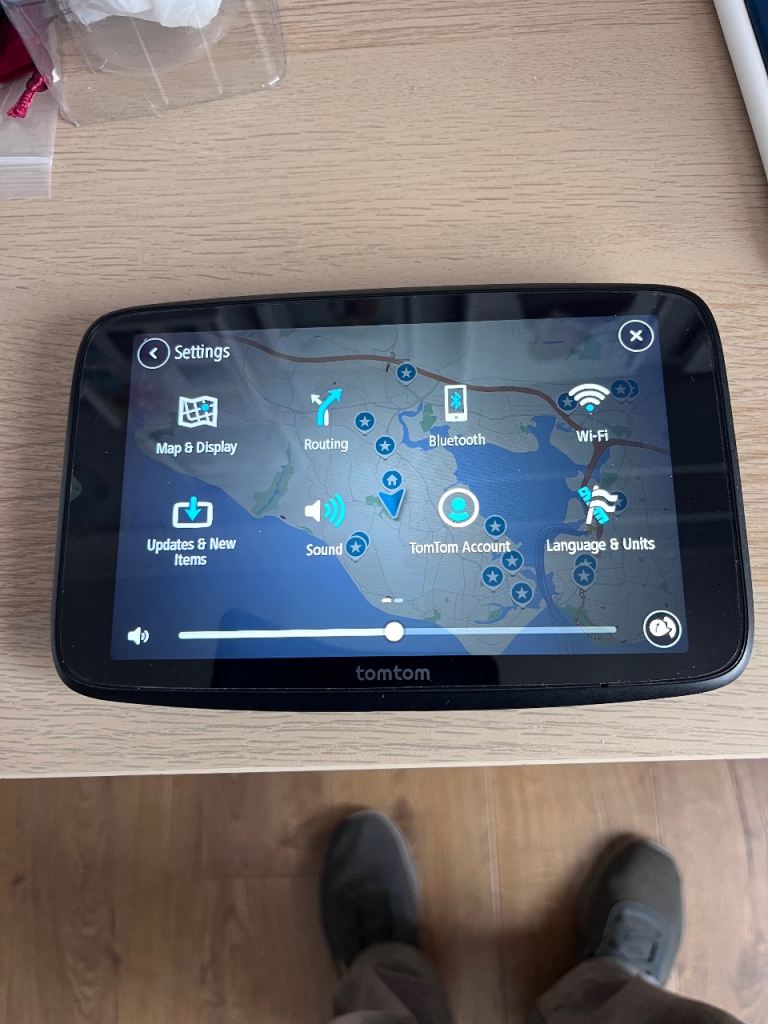 TomTom Exclusive boxed with WiFi World Maps