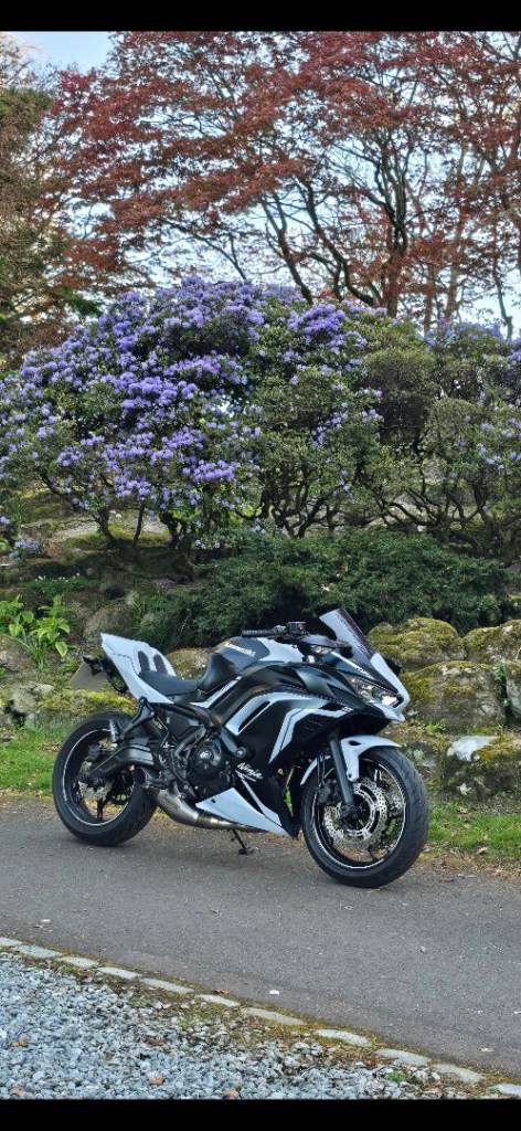Kawasaki Ninja 650 Performance Edition  | plenty of extras! 