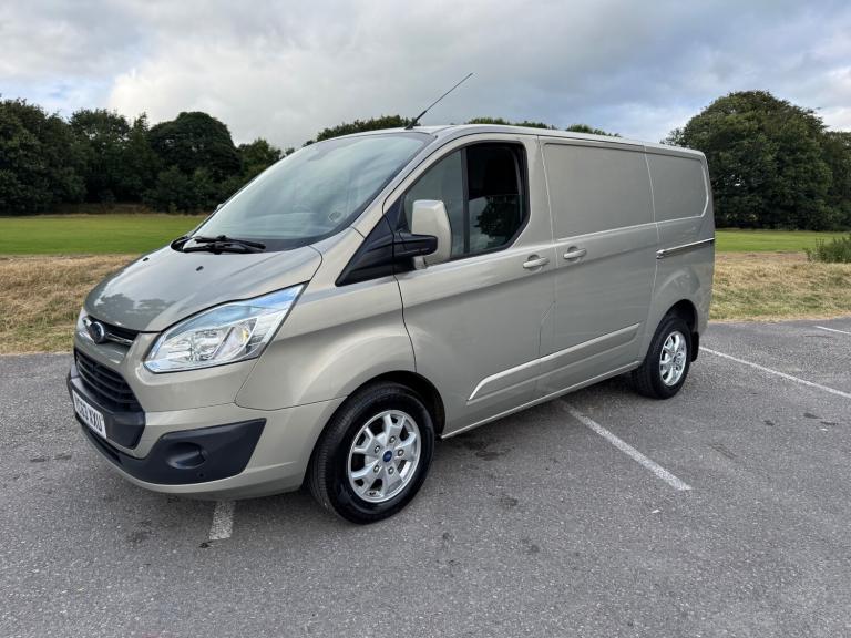 Ford Transit Custom 2.2 TDCI 125ps LIMITED WOW JUST 99,000 MILES FSH NO VAT!