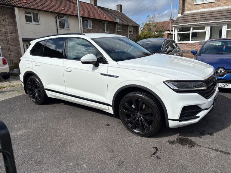 Volkswagen, TOUAREG, Estate, 2018, Semi-Auto, 2967 (cc), 5 doors