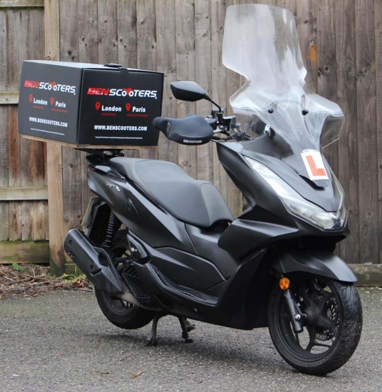 Honda PCX125 NOT SH Forza Vison Nmax X max delivery Bike pcx 125 