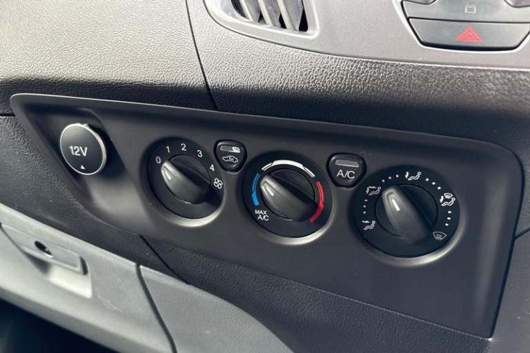 2018 Ford Transit Custom 290 Limited L1 SWB 2.0 TDCi 128ps Low Roof, AIR CON, CRUISE CONTROL Manu...