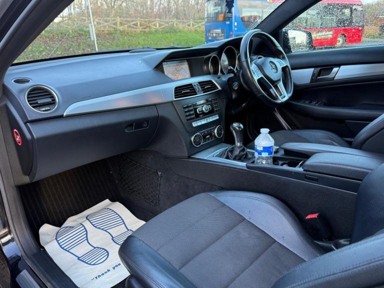 Mercedes-Benz, C CLASS, Coupe, 2011, Manual, 2143 (cc), 2 doors