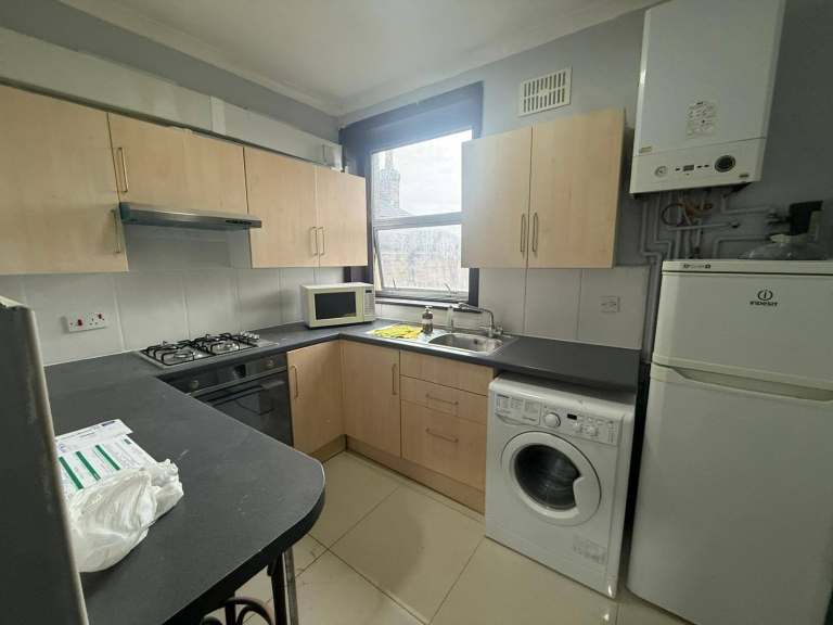 🏡 1-Bedroom Flat – Prime Location – London Road, Mitcham/Tooting