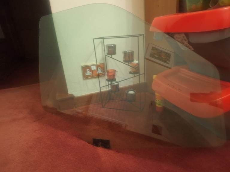 Fiat doblo mk2 drivers Offside Front door dropglass 