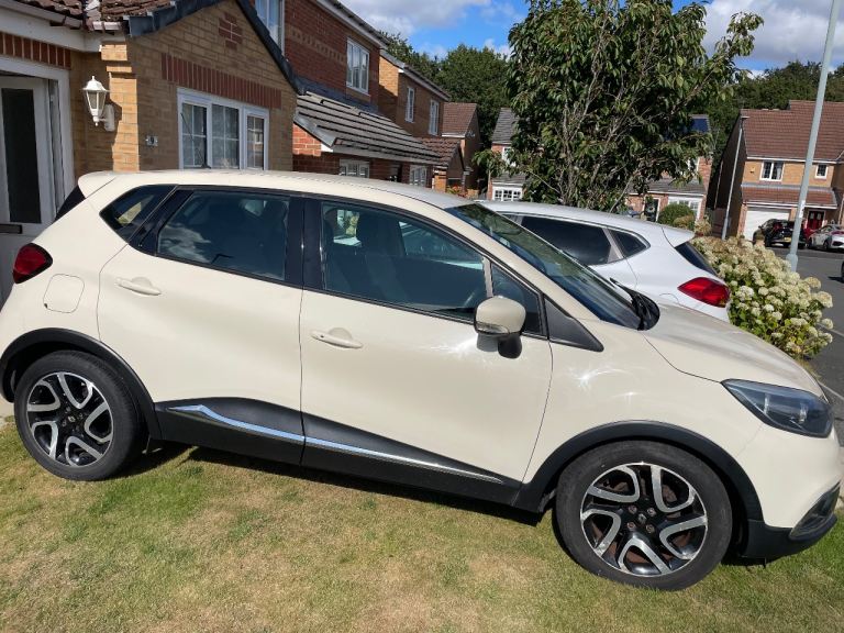 Renault, CAPTUR, Hatchback, 2013, Manual, 898 (cc), 5 doors