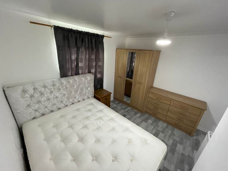 Furnished Double Room - Bills Inc - ML1 4SY (Motherwell, Holytown)