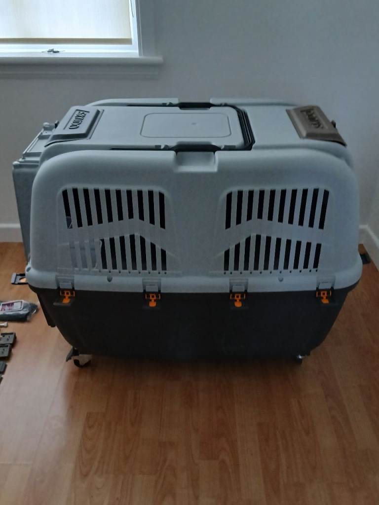 Skudo 6 Airline Approved Dog Carrier, Large, Grey
