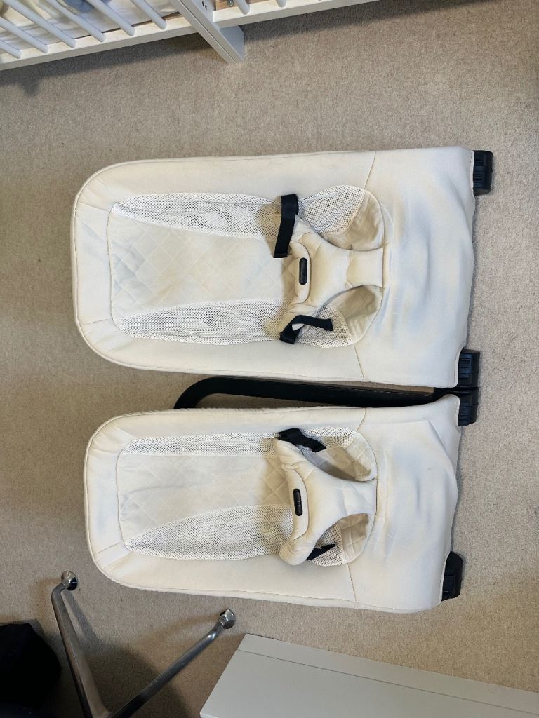 X2 My Babile baby bouncer / rocker - cream