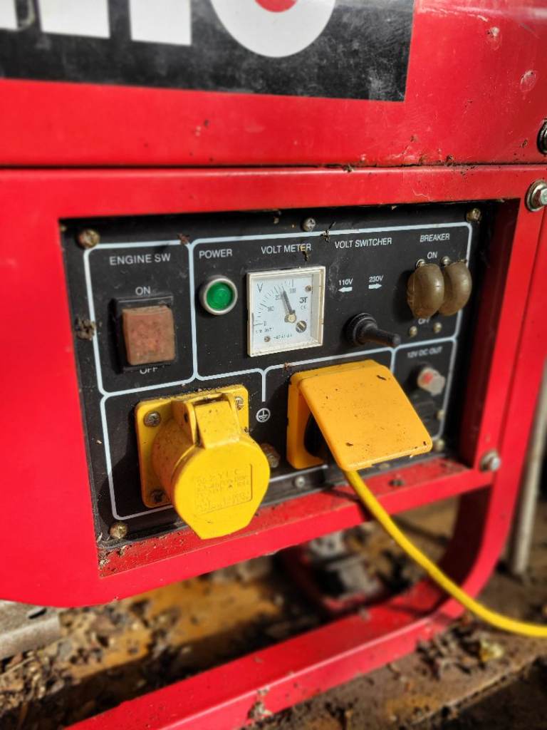 Sumo generator 2400 watt petrol.