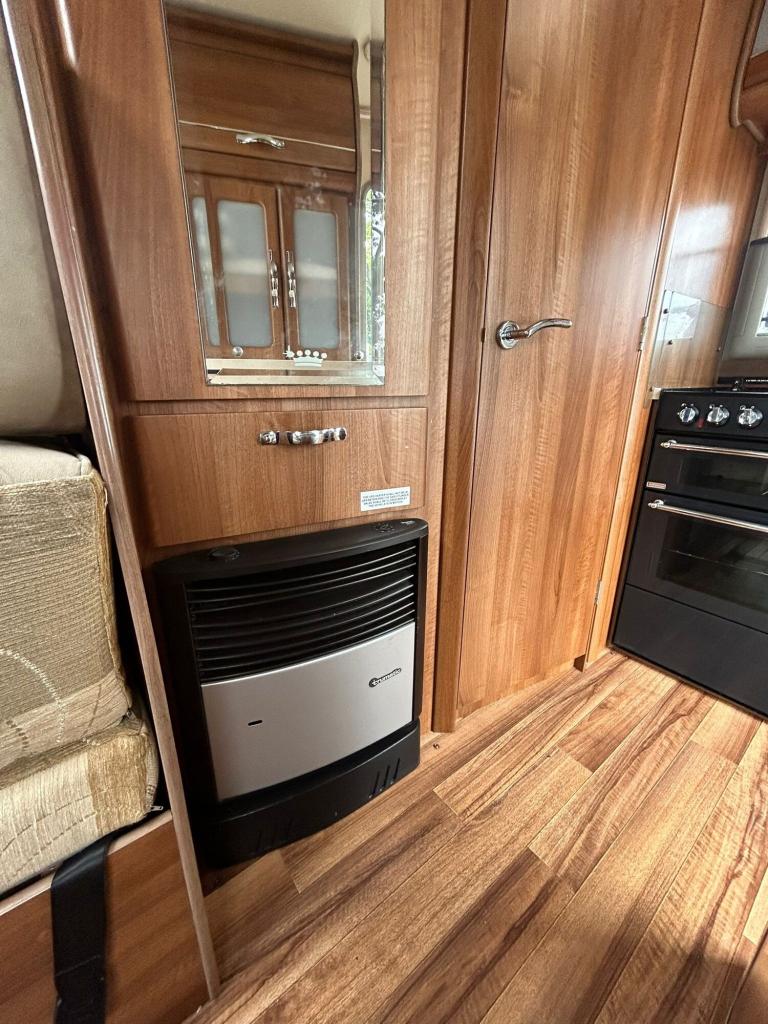 2011 Fiat Ducato 4 BERTH BROADWAY EDTn MOTORHOME  Diesel Manual