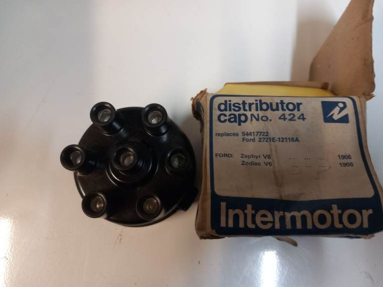 Ford zephyr/ zodiac Distributor cap